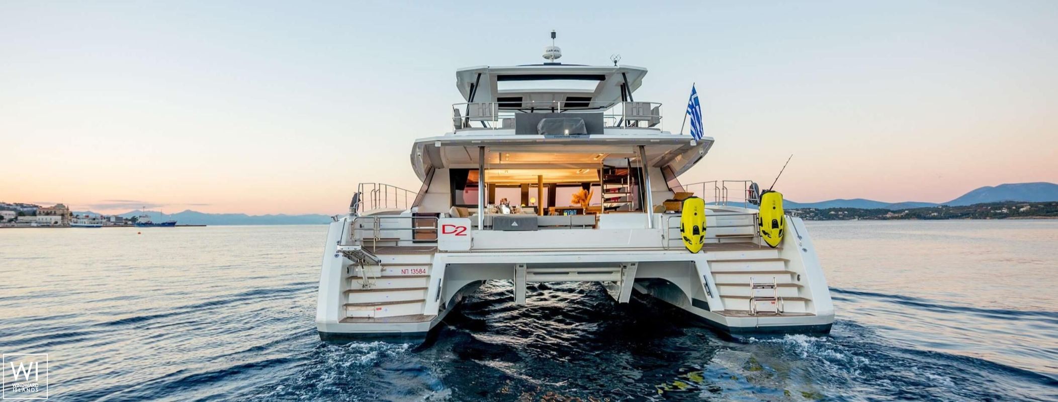 D2  Fountaine Pajot Power 67 Exterior 1
