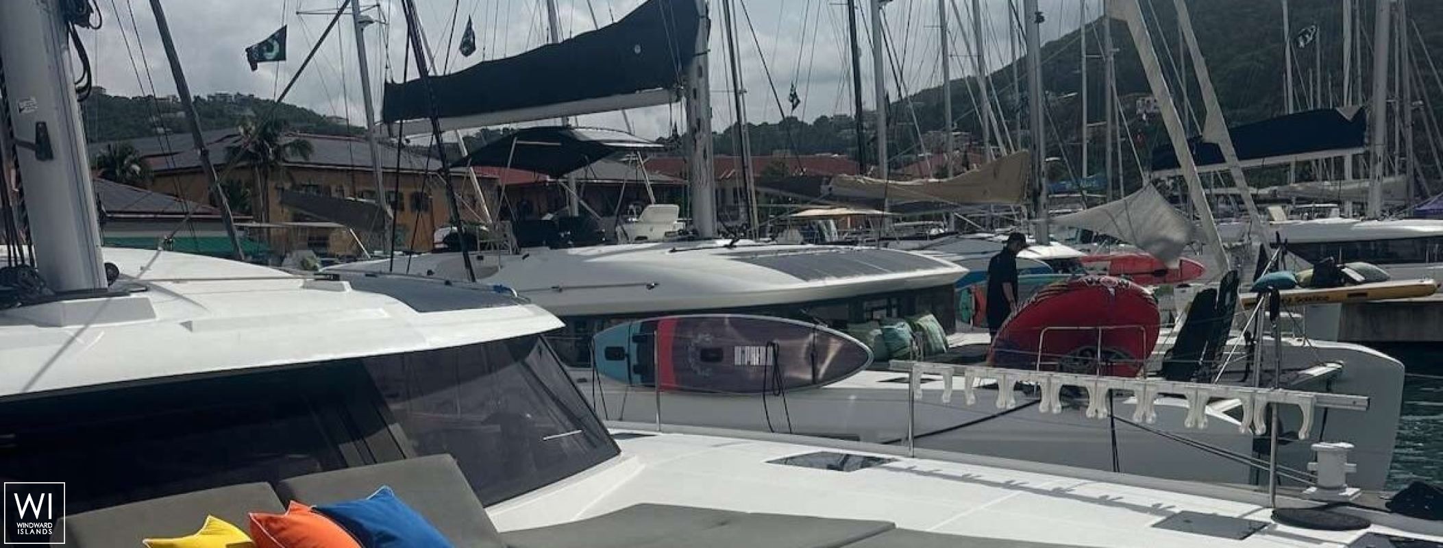 TEDAVI  Fountaine Pajot Aura 51 Exterior 3