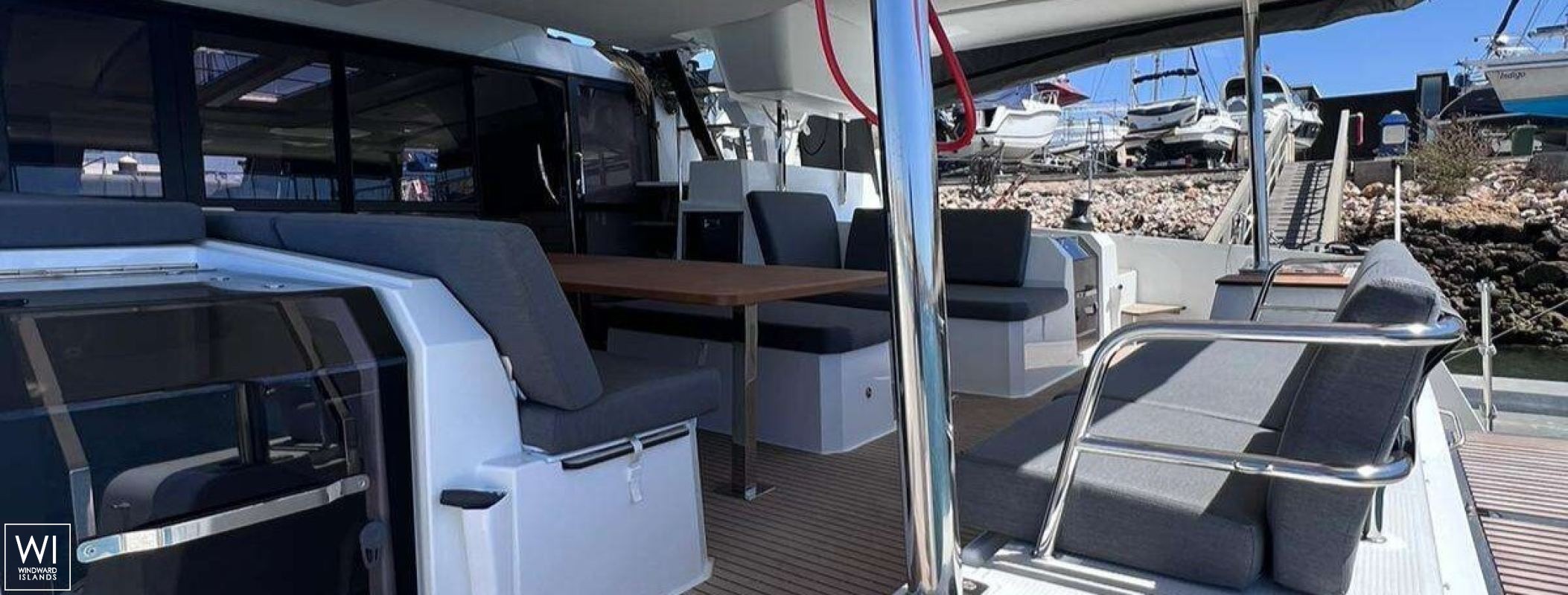 Le Grand Bogavant (ex Le Grand Bogavant) Fountaine Pajot Aura 51 Exterior 1