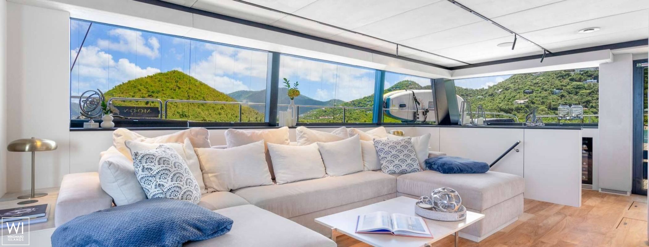 Perfect Moon  Moon Yachts Catamaran 6TY Interior 10