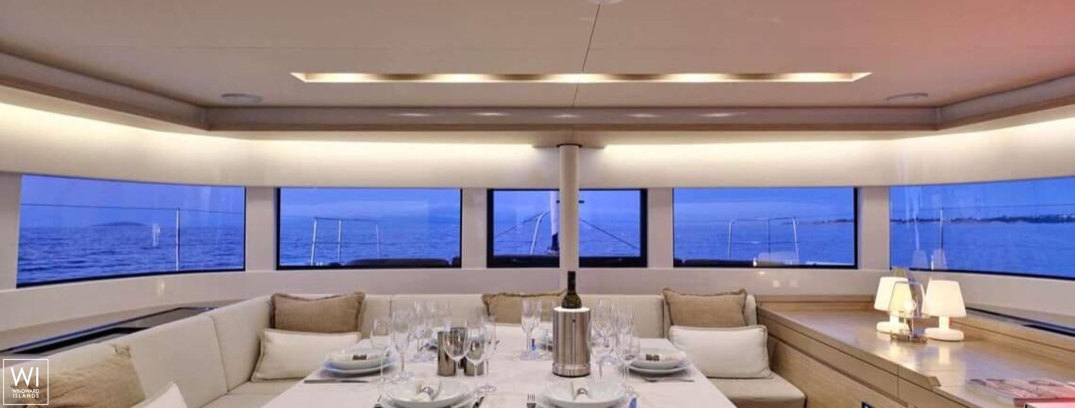EFKRATI  Lagoon Catamaran Lagoon 51 Interior 11