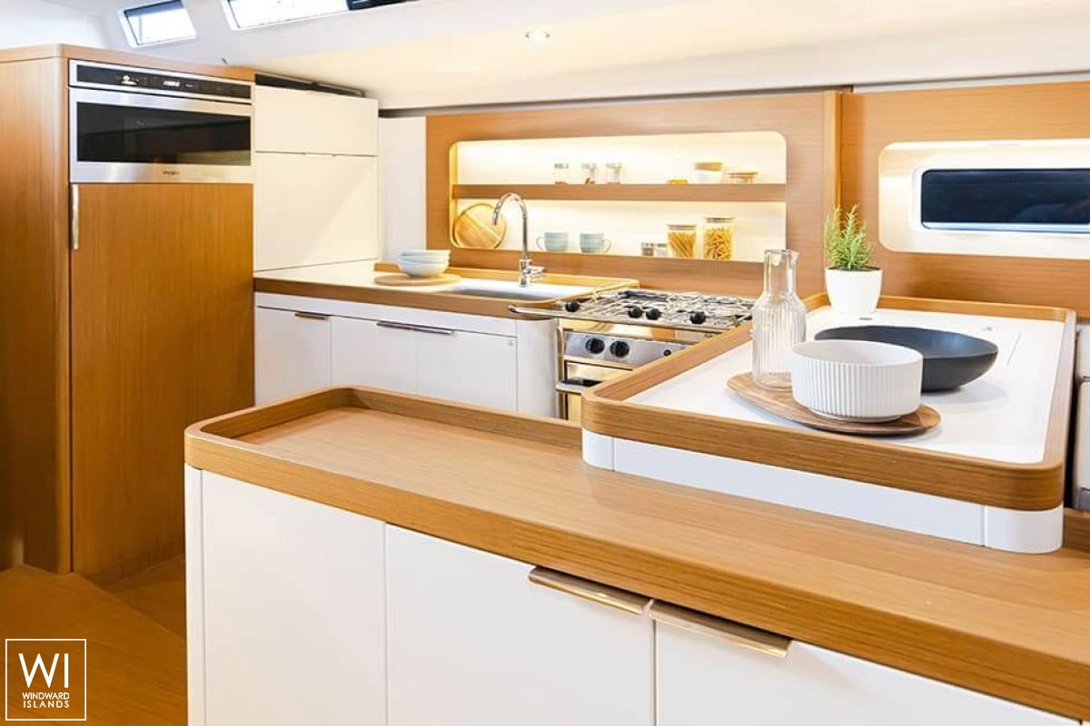 First 53 Beneteau Interior 3