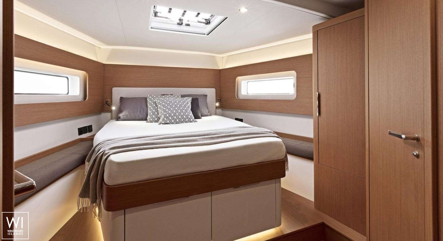 ON Y VA  Beneteau First 53 Interior 3