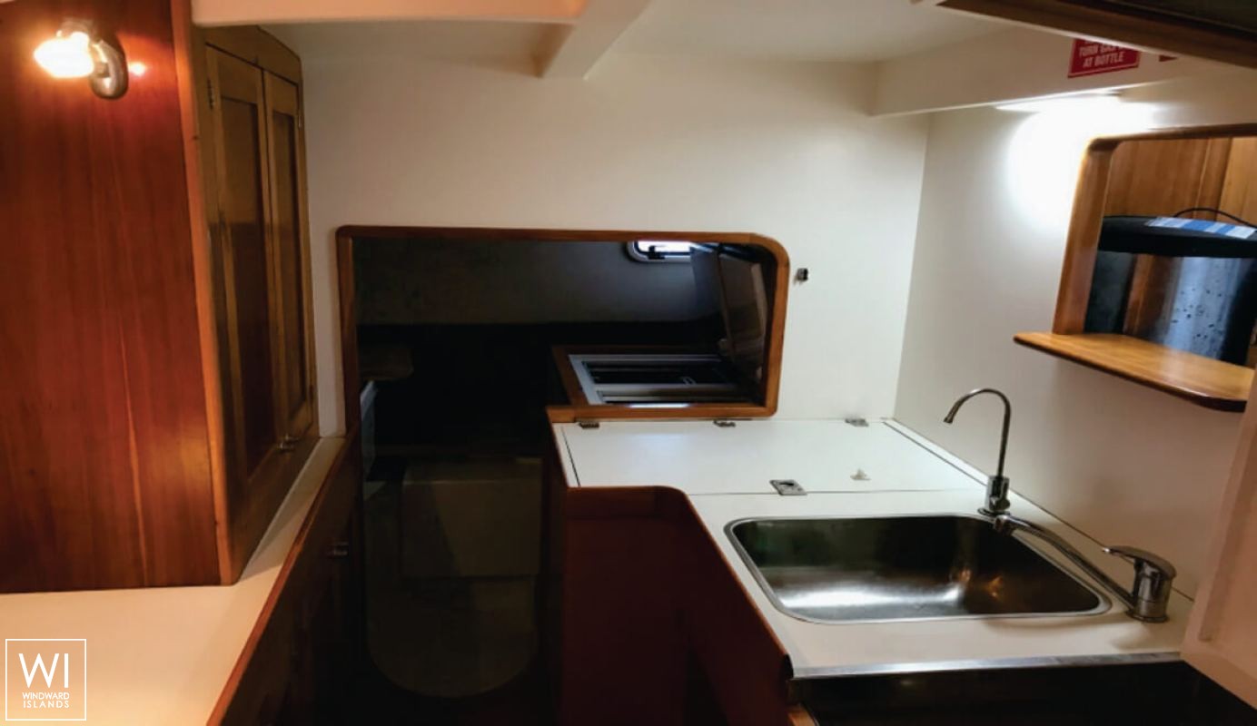 Sienna 38 Tennant Interior 10