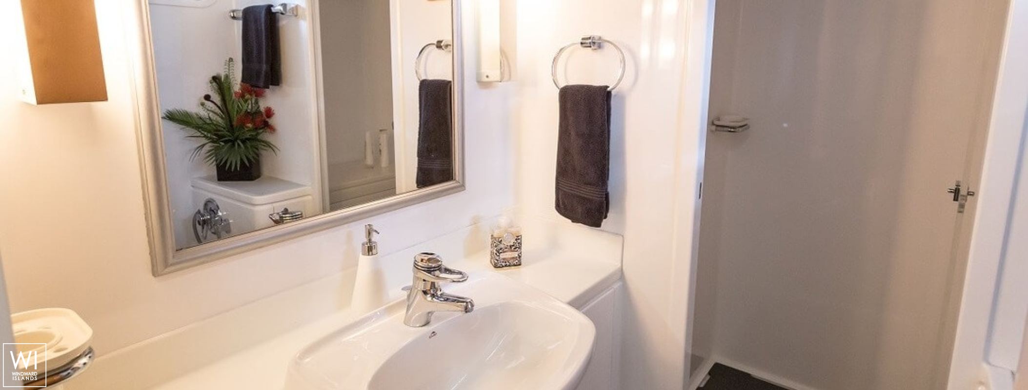 Templar  Alloy Yachts Yacht 25m Interior 13