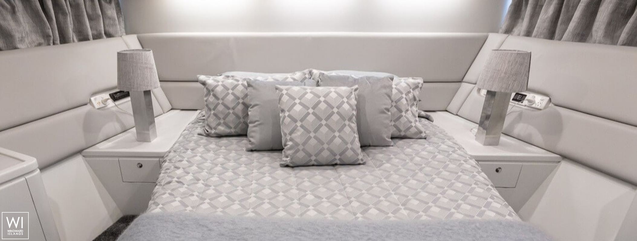 Templar  Alloy Yachts Yacht 25m Interior 14