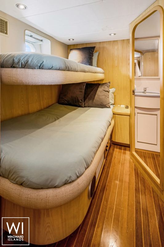 Nirvana  Vitec Yacht 21m Interior 12