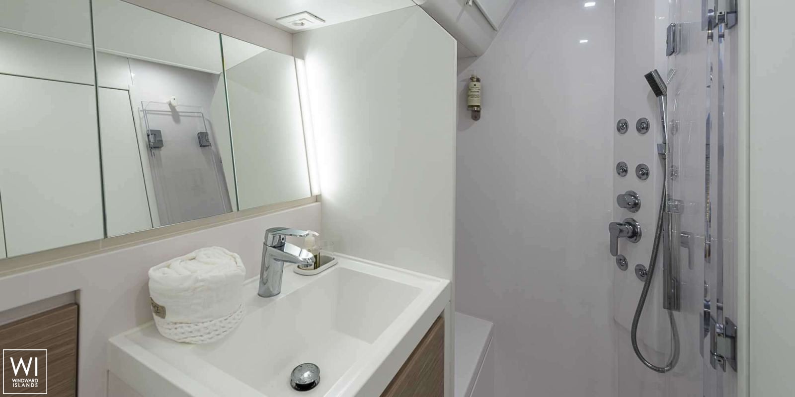 PURA FOLLIA  ICE Yachts ICE 60 Interior 5