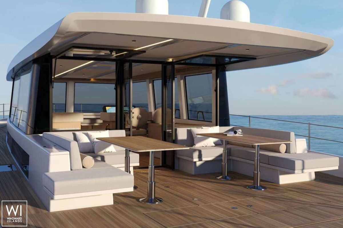 Lady D  Olympic Marine Power 60 Exterior 3