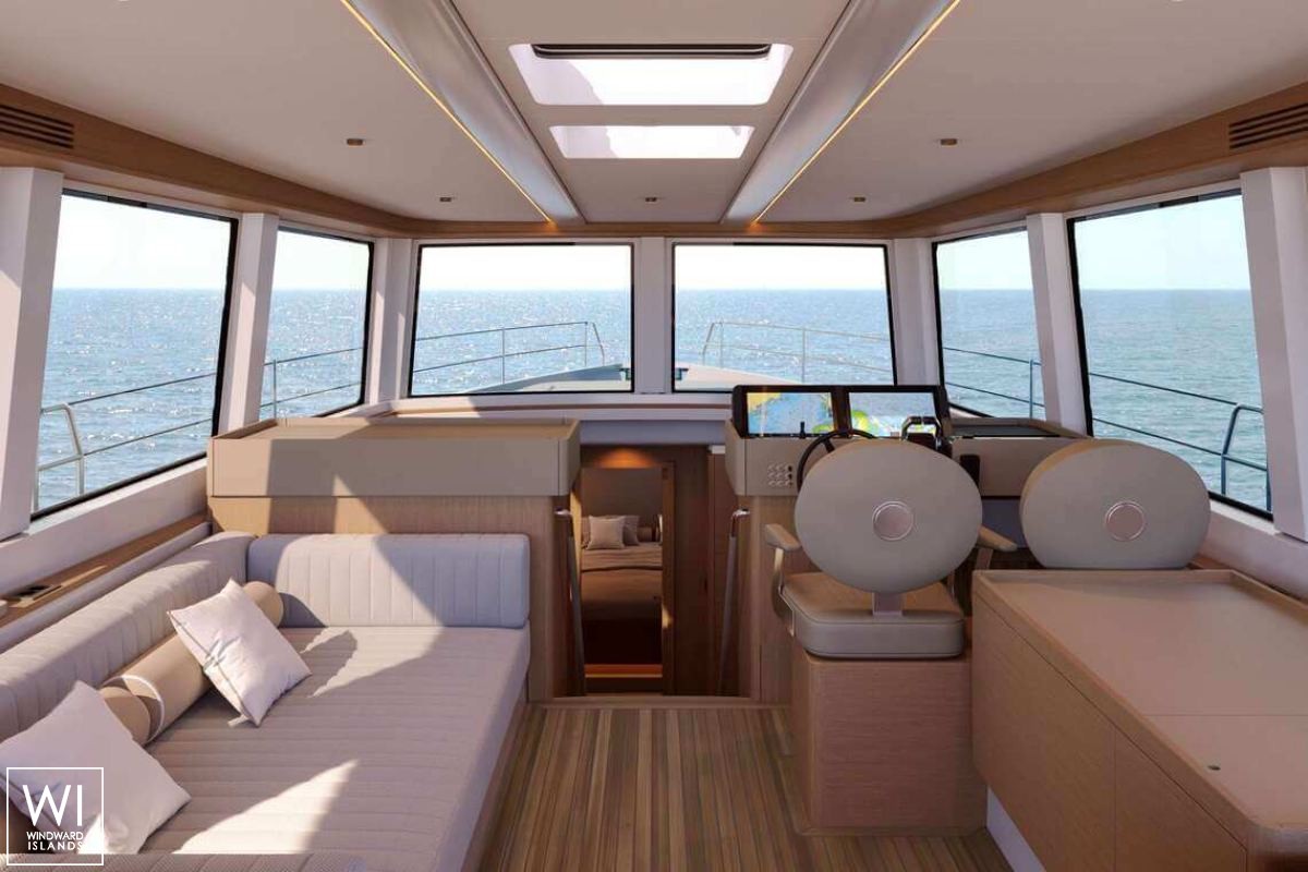 Lady D  Olympic Marine Power 60 Interior 6