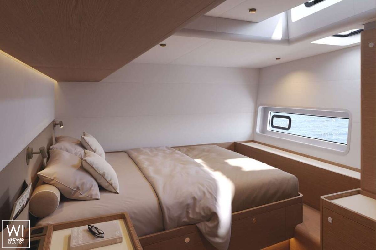 Lady D  Olympic Marine Power 60 Interior 5