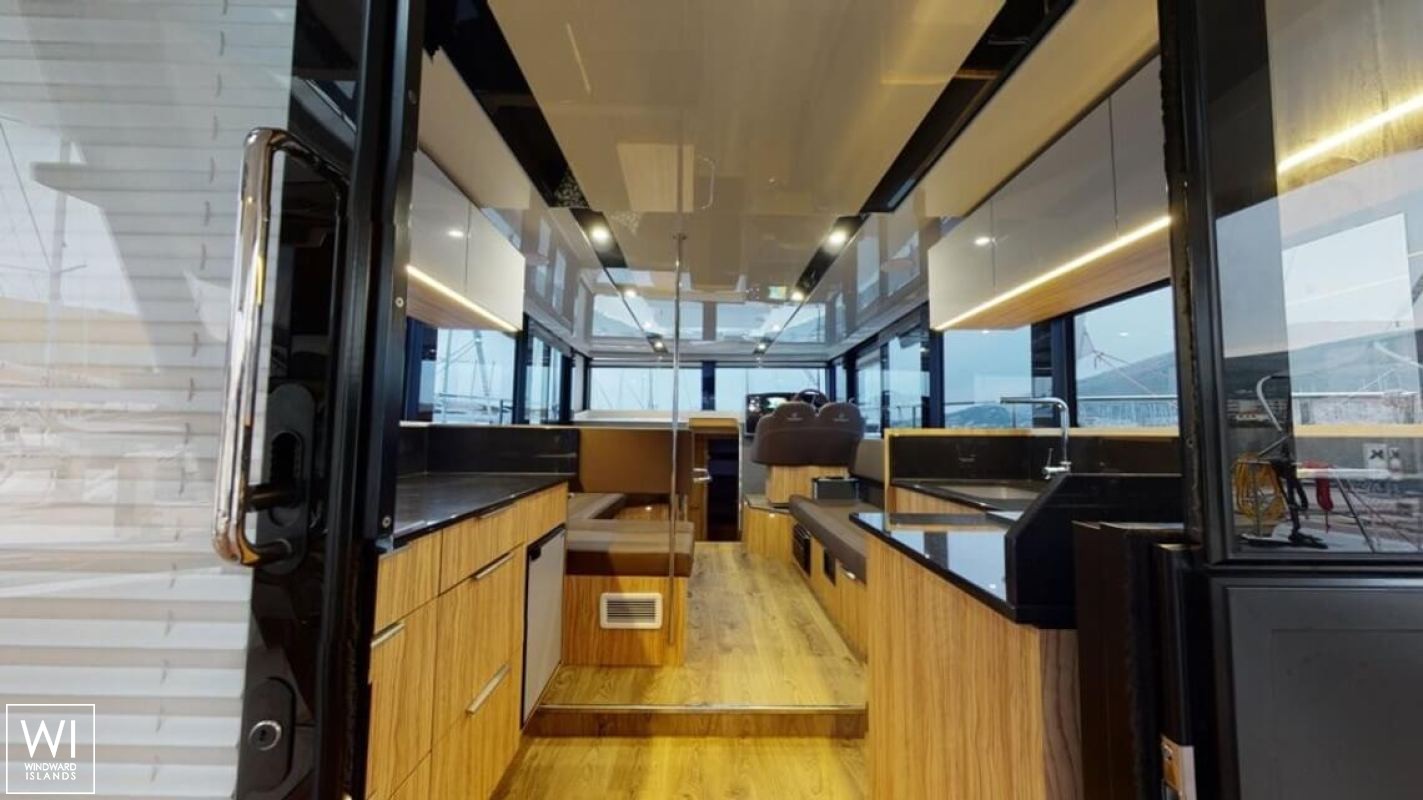 Seamaster 45 Cobra Interior 3