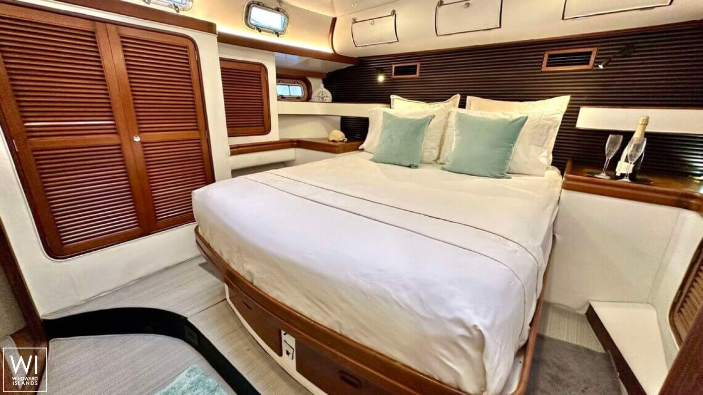 Blue Rhapsody  Ta Yang Yacht 58 Interior 1