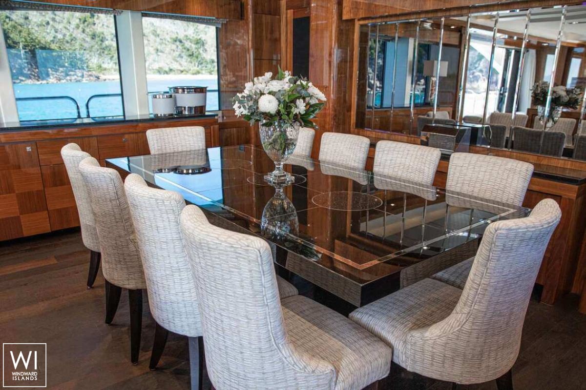 RASCAL  Sunseeker Predator 115 Interior 14