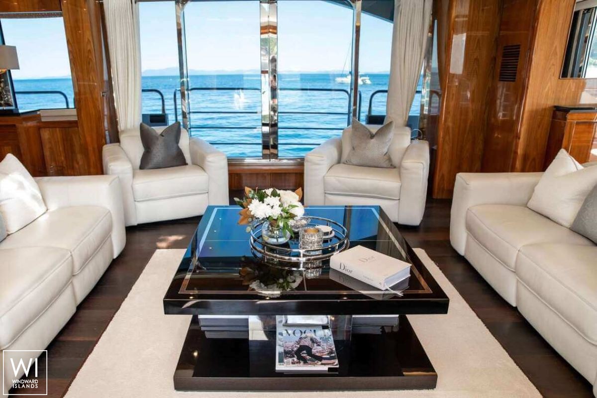 RASCAL  Sunseeker Predator 115 Interior 17