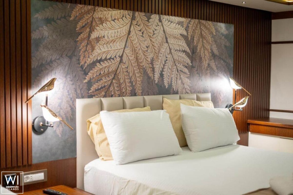 BY C&F   Trawler 23m Interior 20