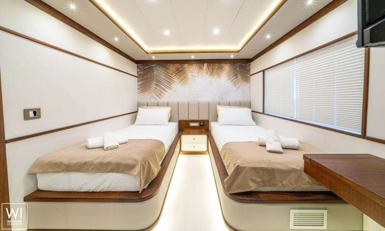 BY C&F   Trawler 23m Interior 23