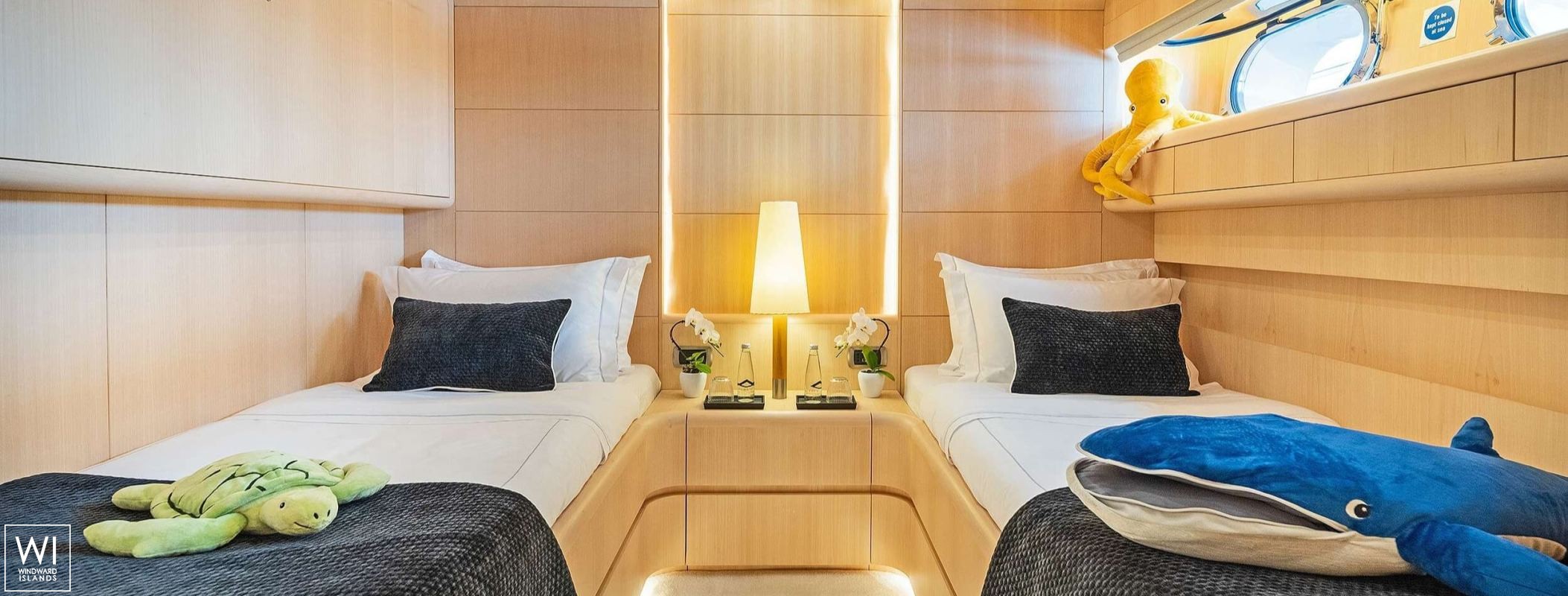 PAREAKI II  Maiora Yacht 39M Interior 14