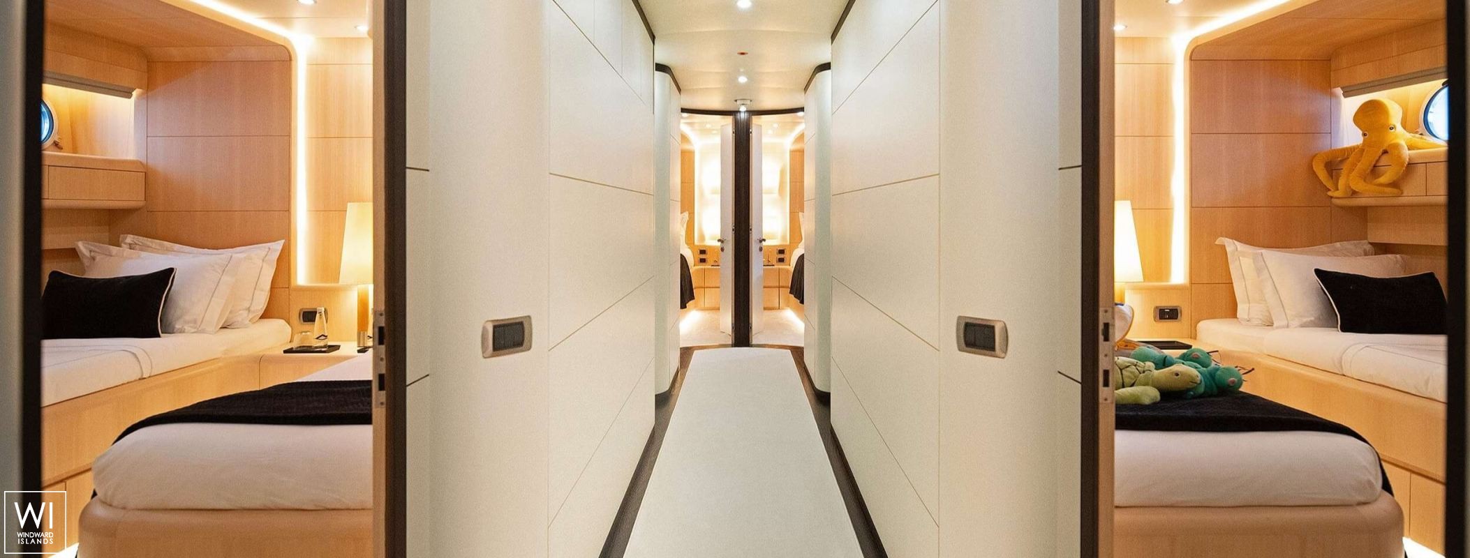 PAREAKI II  Maiora Yacht 39M Interior 16