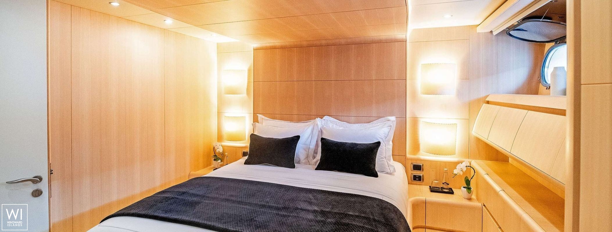 PAREAKI II  Maiora Yacht 39M Interior 17