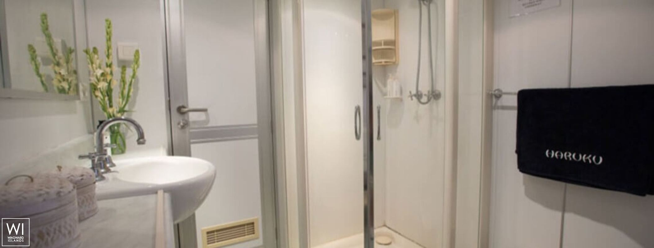 Haruku   Power Cat 73 Interior 12