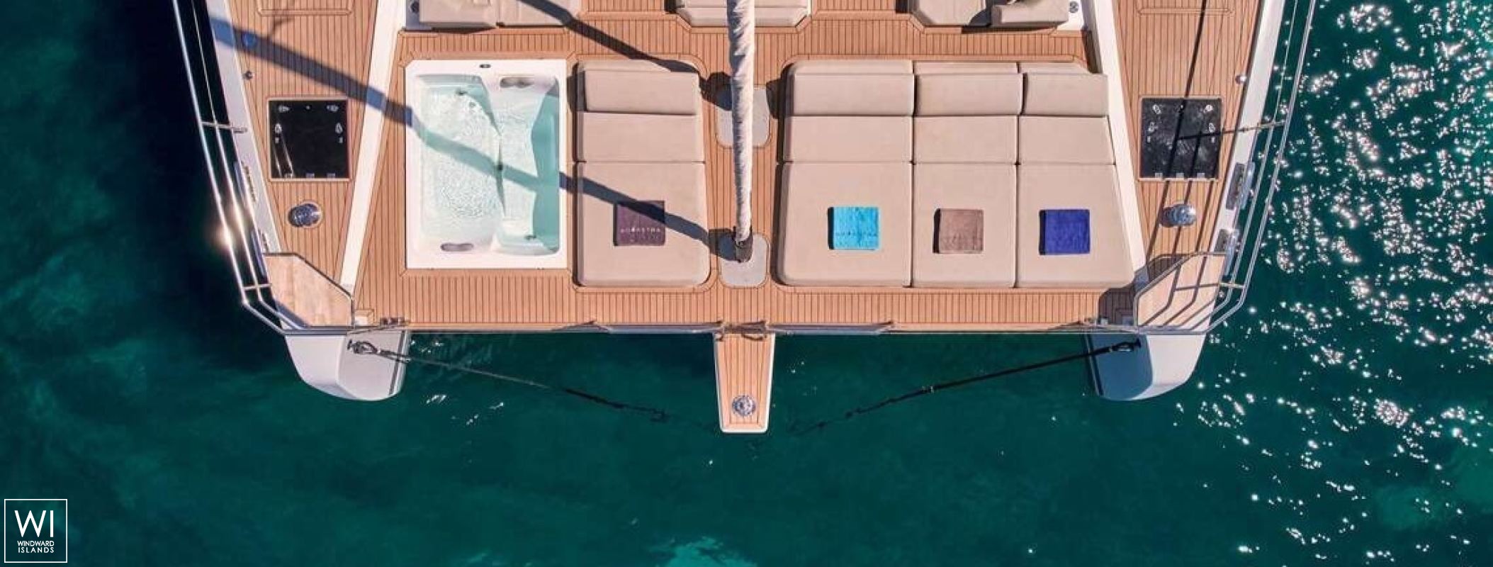 AD ASTRA 80  Fountaine Pajot Thíra  80 Exterior 6