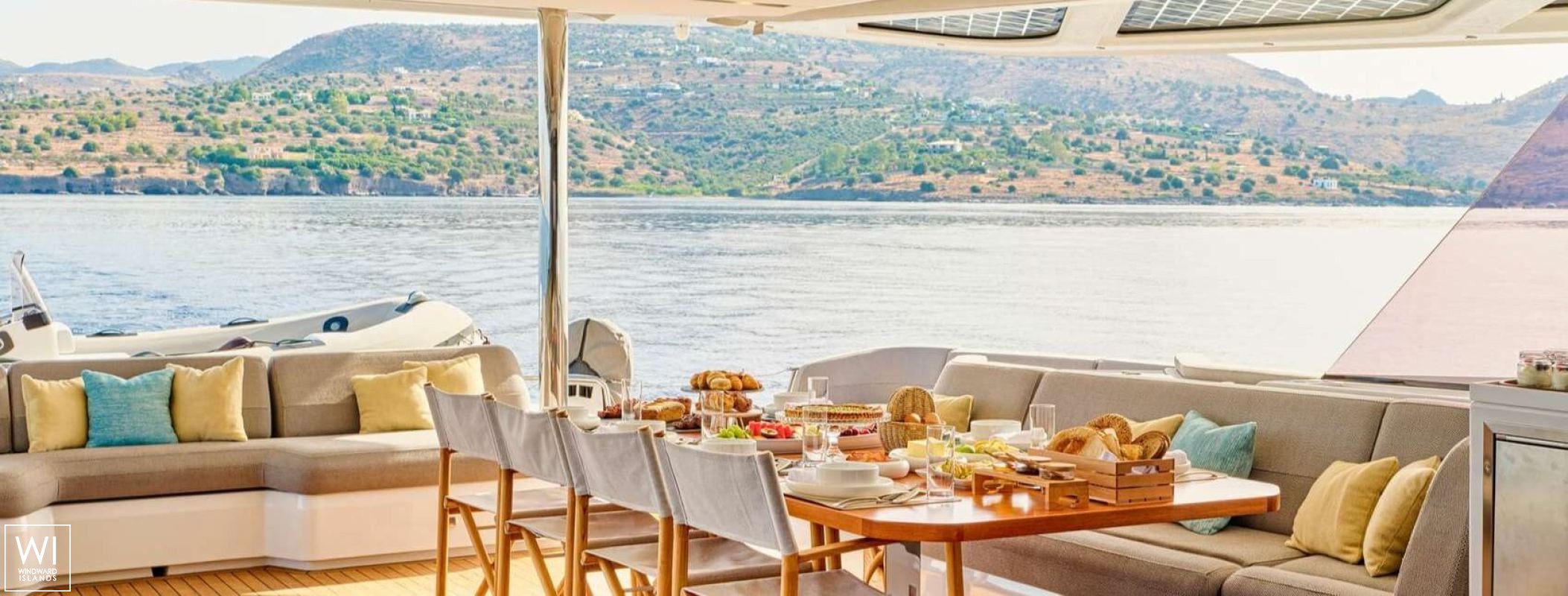 ALINA  Fountaine Pajot Thíra  80 Exterior 6