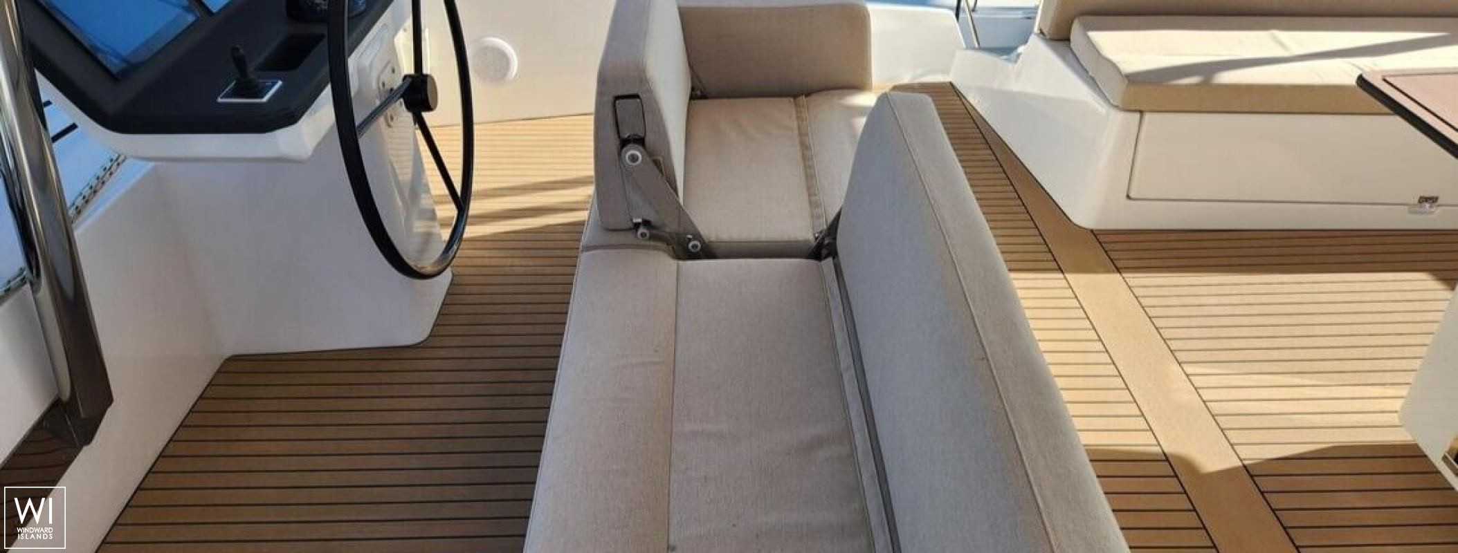 FOUR C S  Catana Catamaran Bali 5.8 Exterior 5