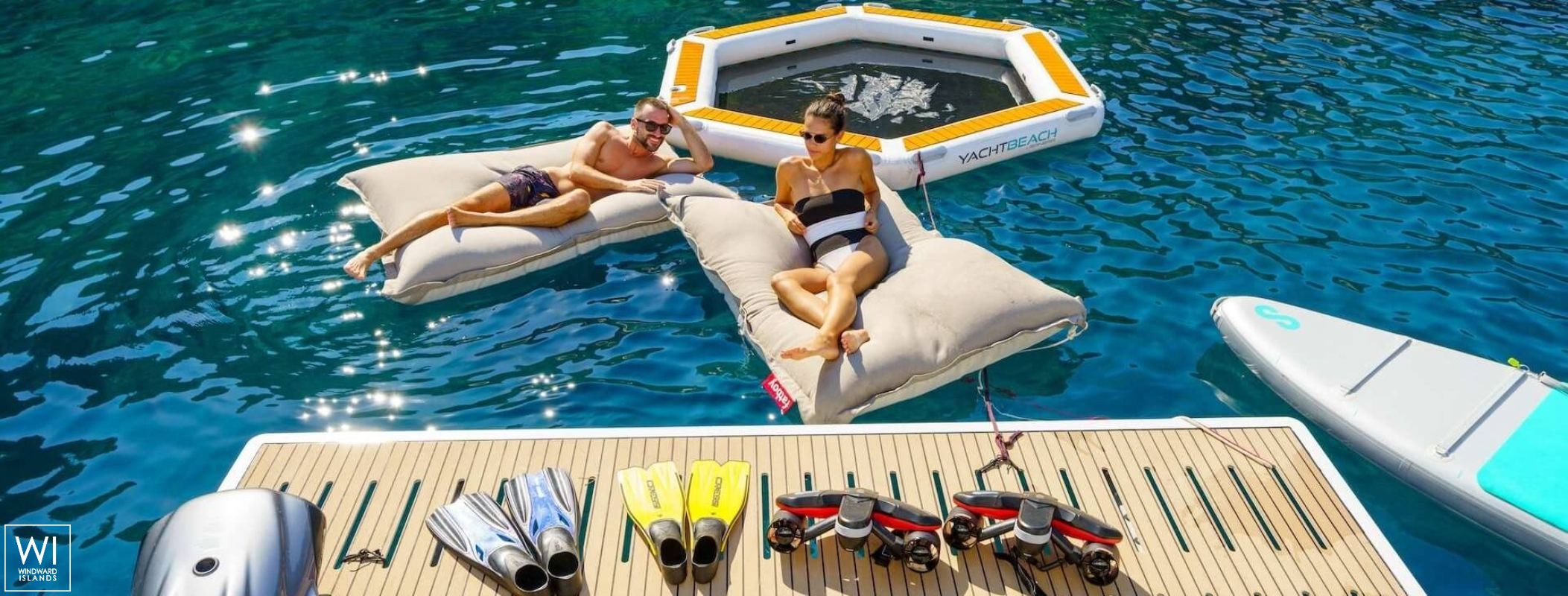 Farben  Catana Catamaran Bali 5.8 Exterior 8