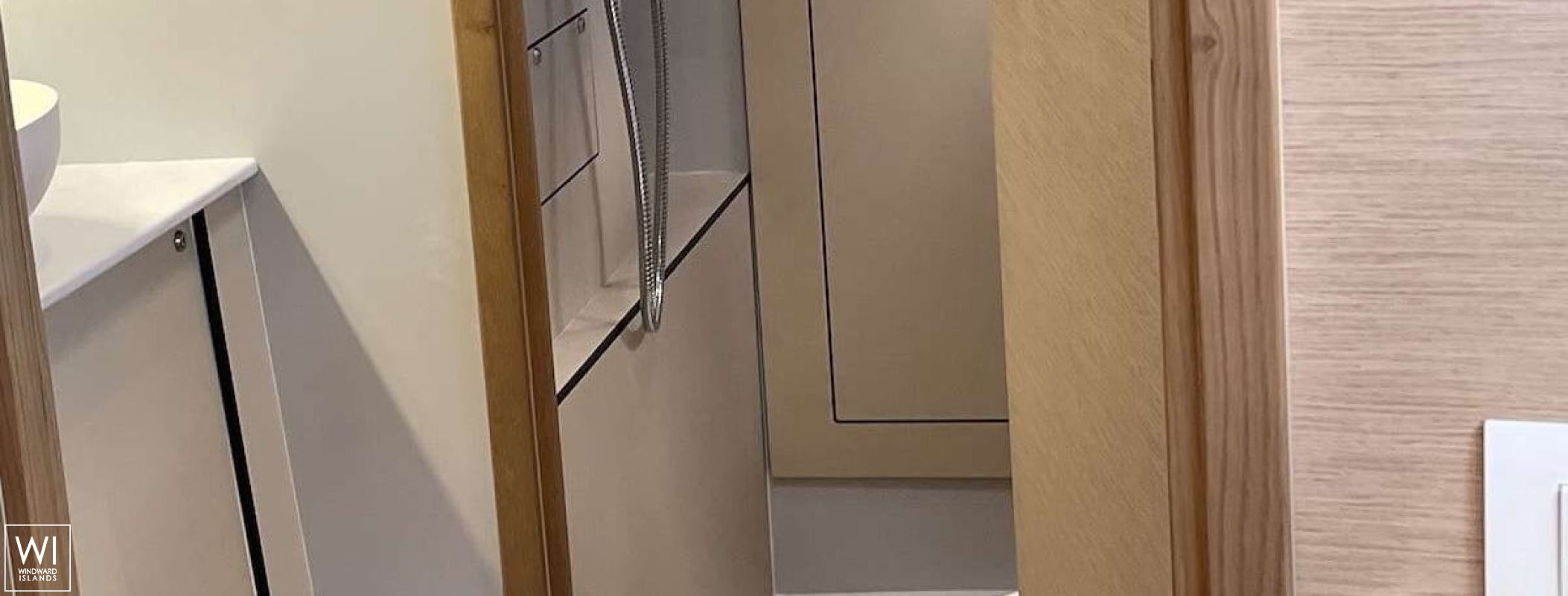 NEPTUNE'S ESCAPE  Neel Trimarans Neel 52 Interior 10