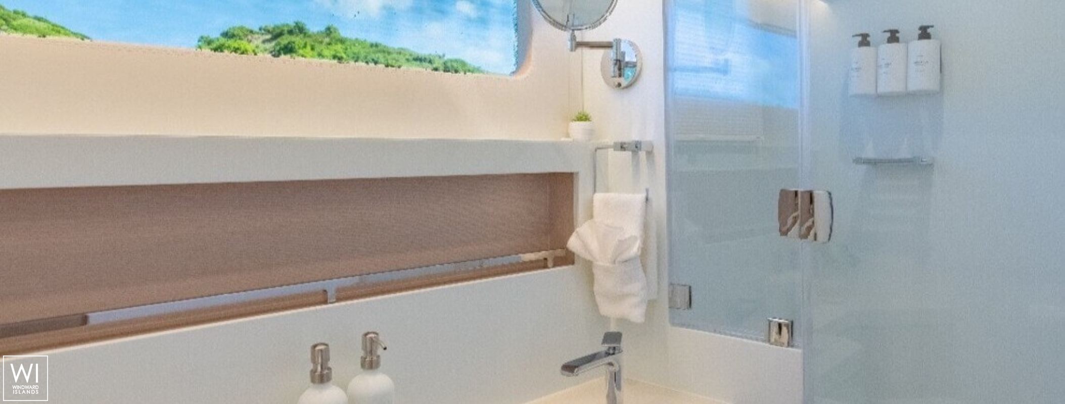 Forever Young  Two Oceans Catamaran 55 Interior 23