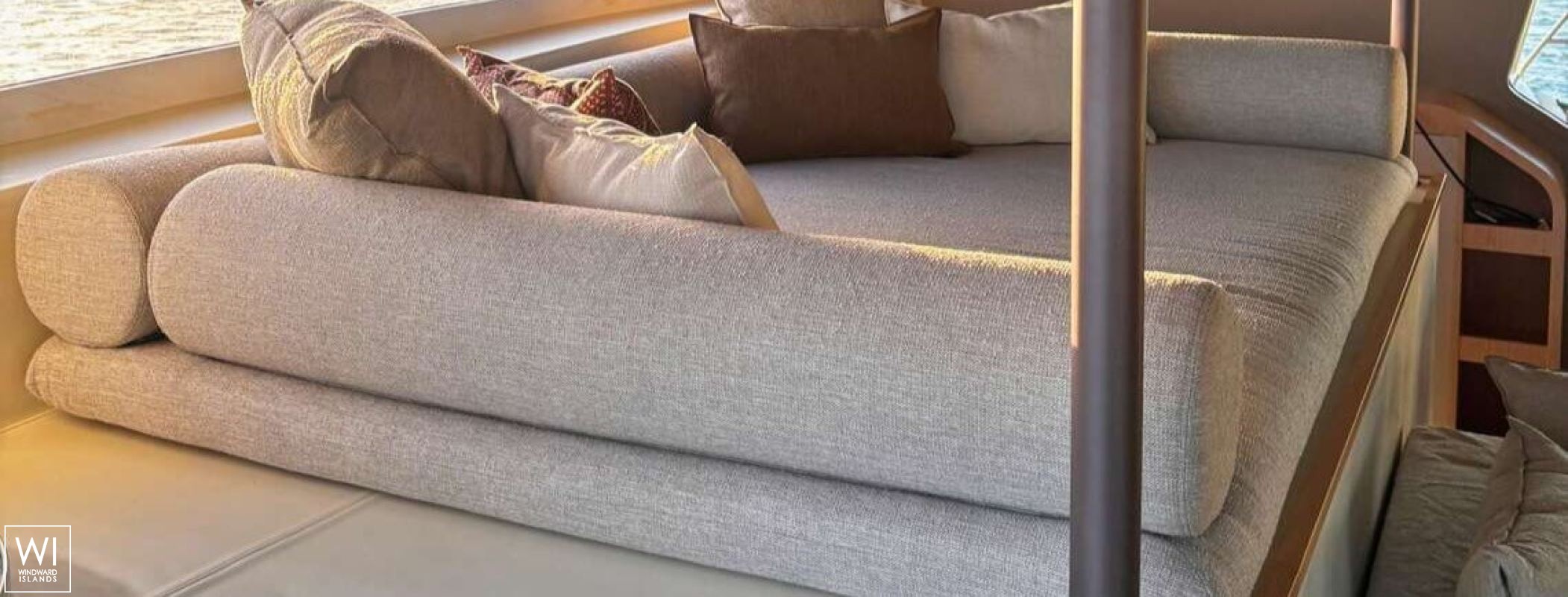 GANANY   Catamaran 21m Interior 1