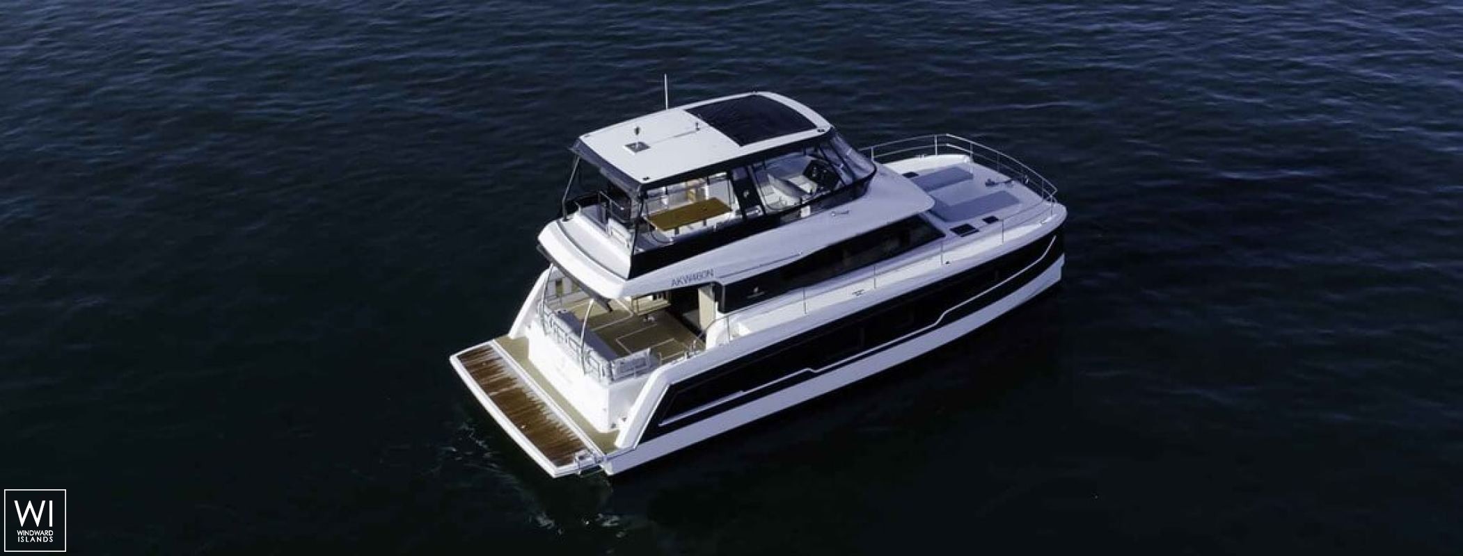 MY 5 Fountaine Pajot Exterior 6