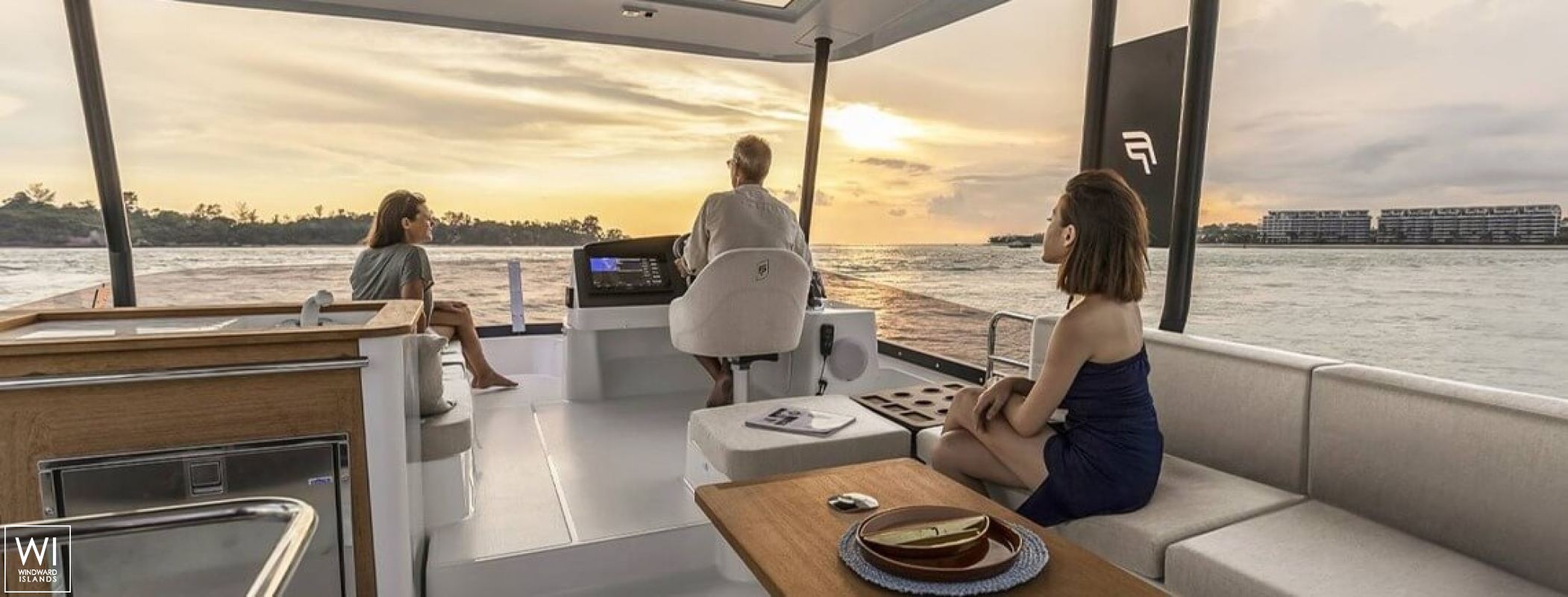 MY 5 Fountaine Pajot Exterior 8