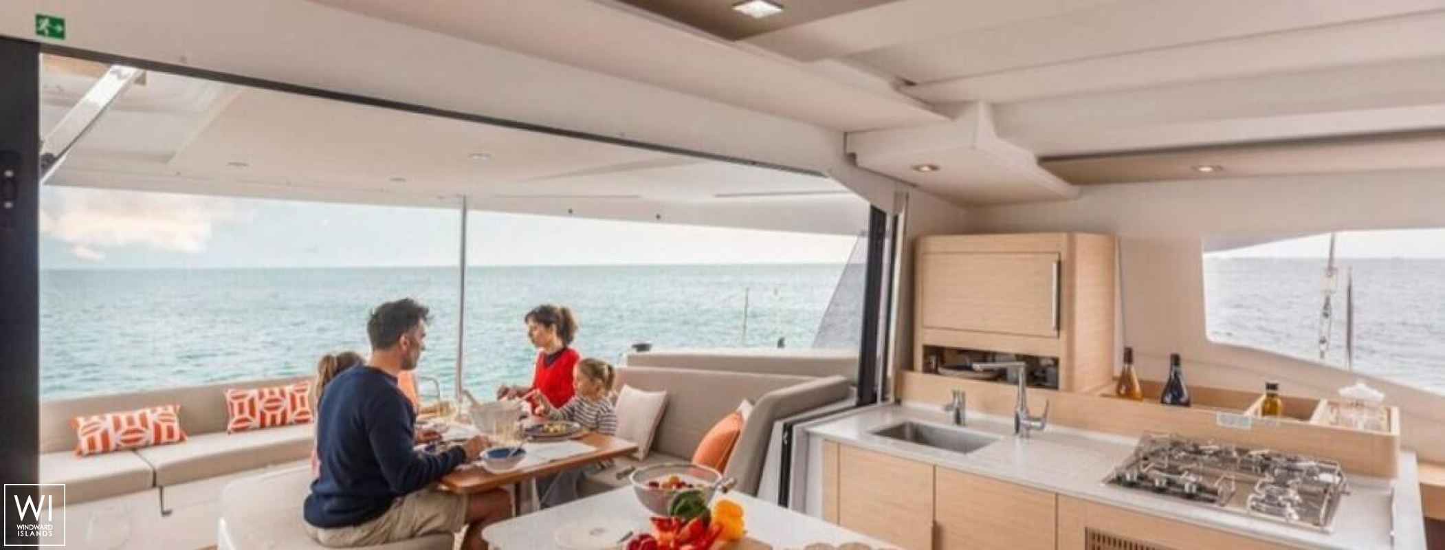 Catamaran 41 Fountaine Pajot Exterior 9