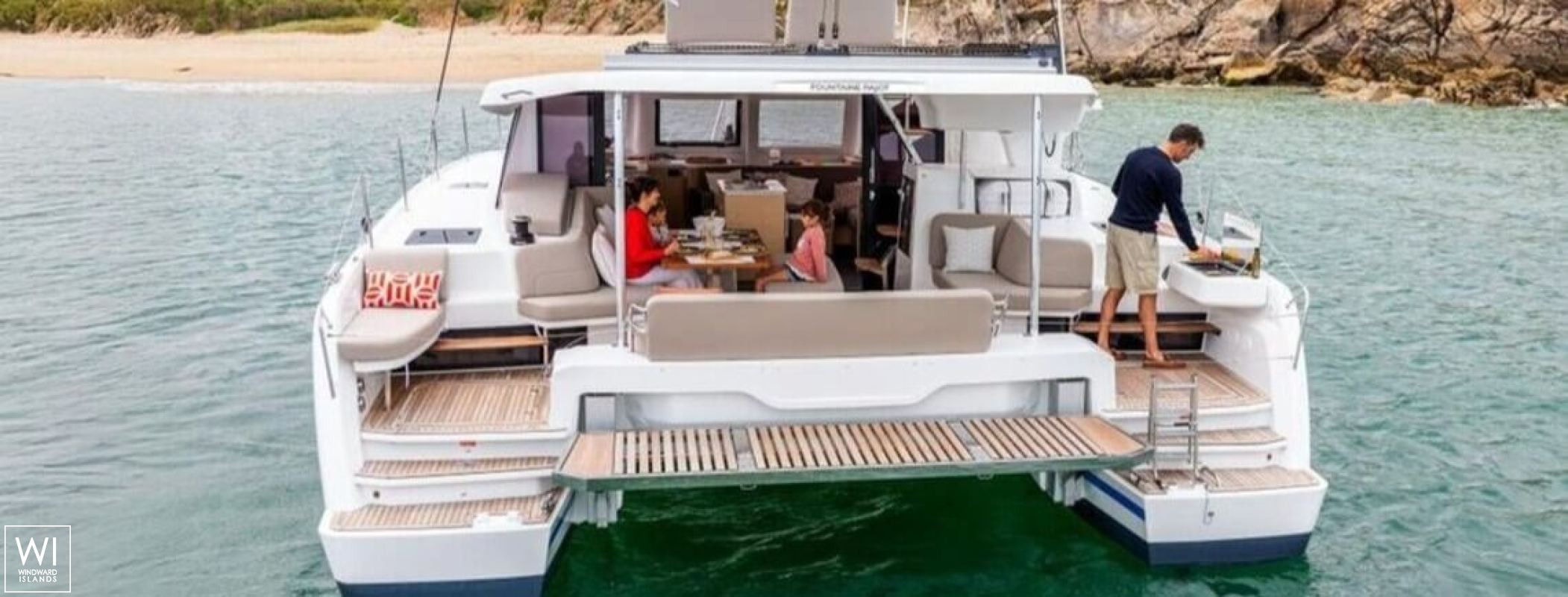 Catamaran 41 Fountaine Pajot Exterior 11