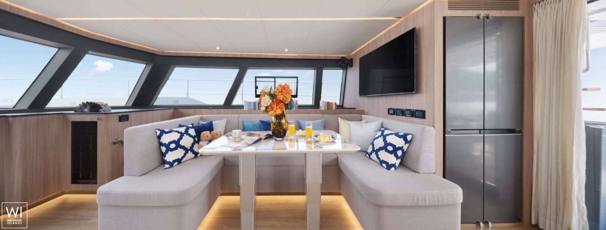 RumRunner  Seaview Catamaran 59 Interior 9