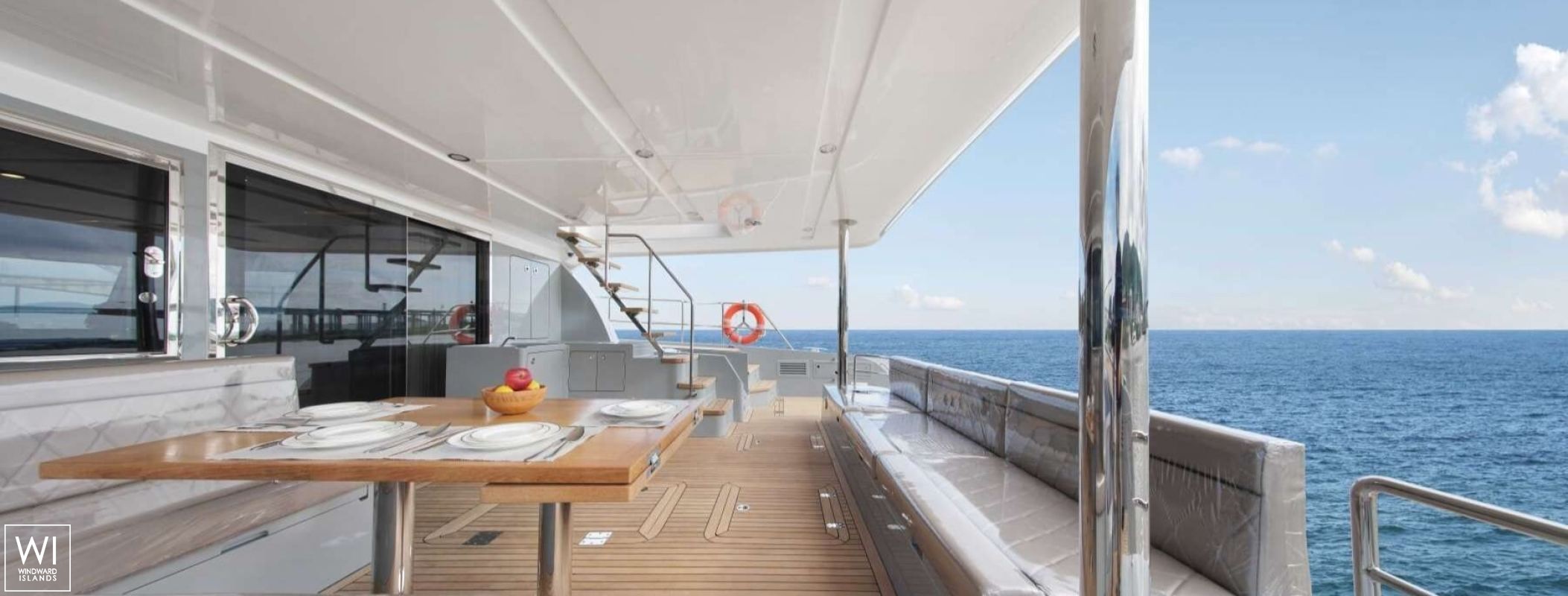 Emerald Queen  Heysea Yachts, Seaview 59 Interior 1