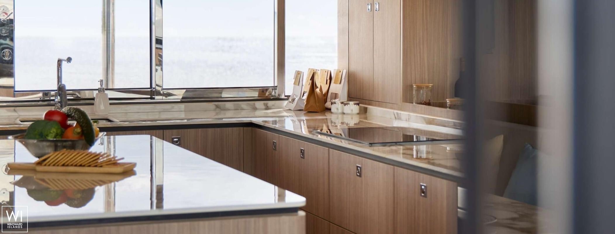 Emerald Queen  Heysea Yachts, Seaview 59 Interior 1