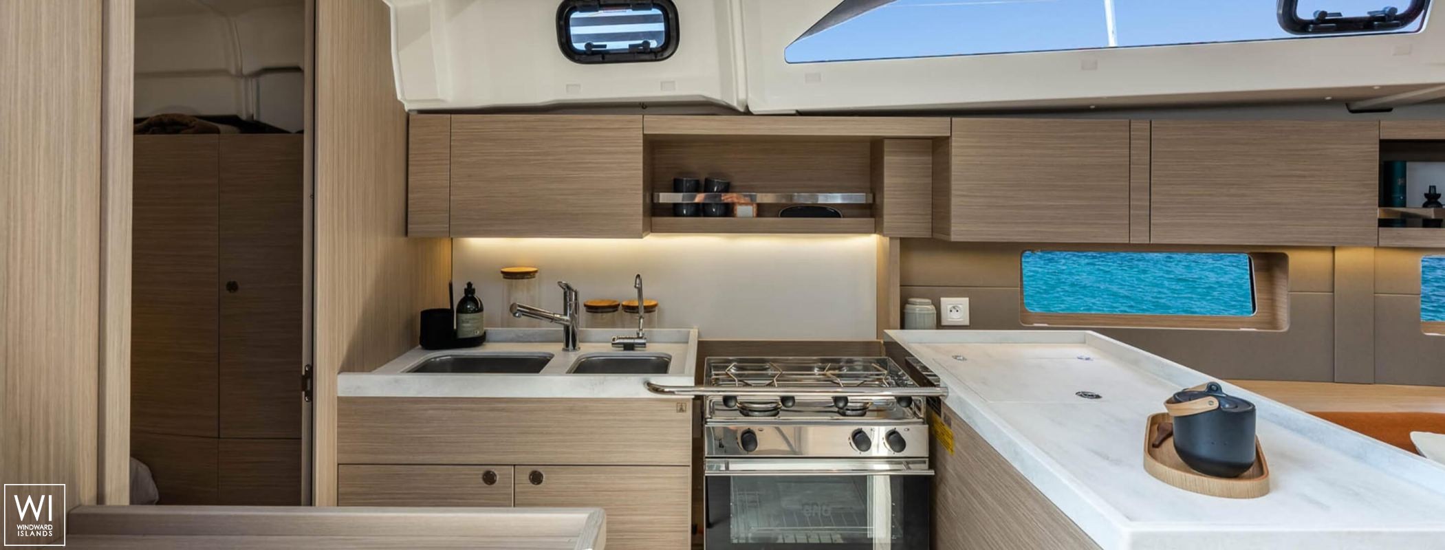 Oceanis  47 Beneteau Interior 8
