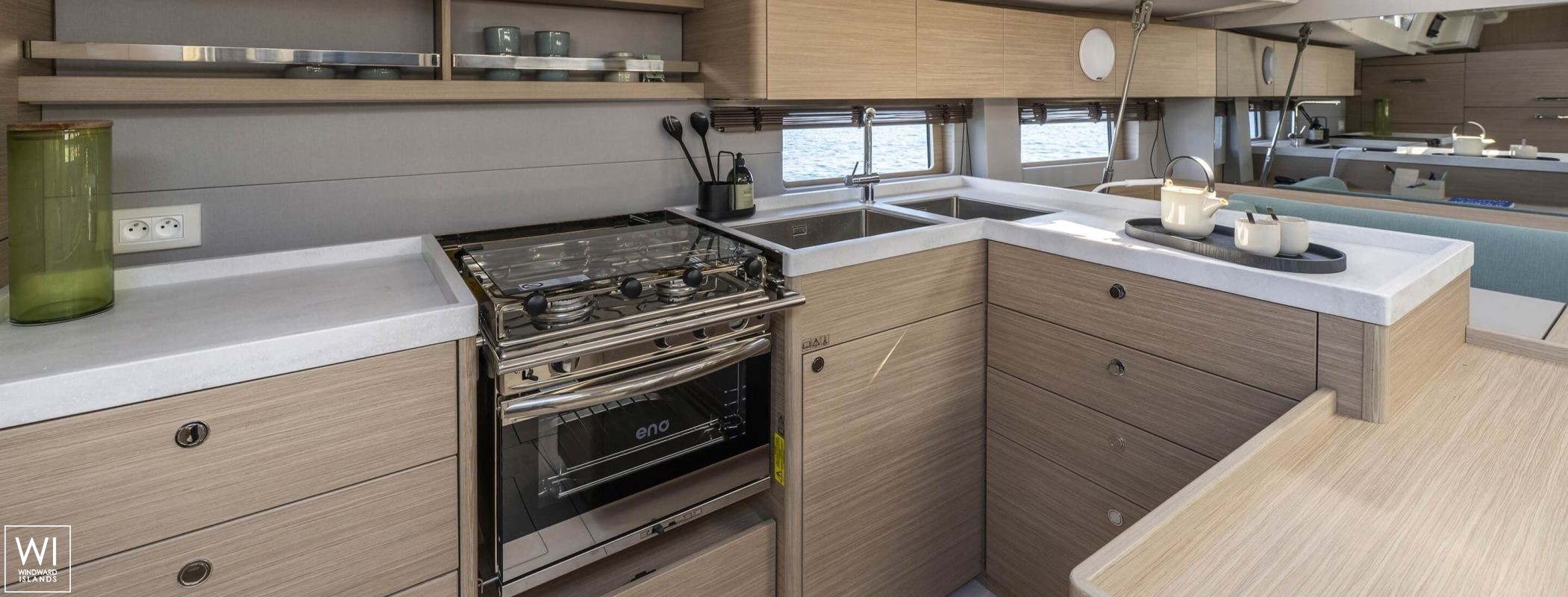 Oceanis  52 Beneteau Interior 5