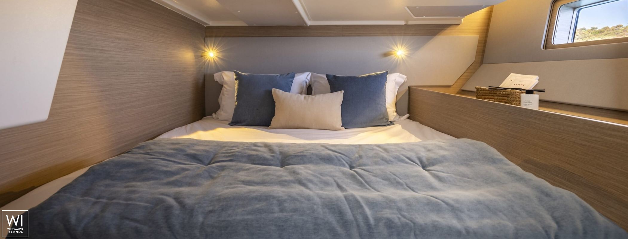 Oceanis  52 Beneteau Interior 7