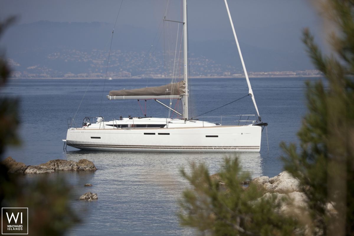 Sun Odyssey 409 Jeanneau Exterior 3