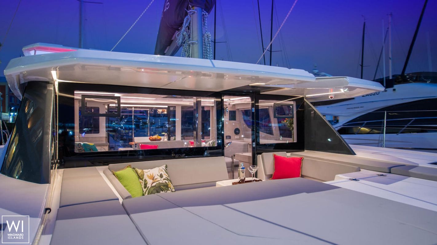 Leopard  45 Robertson & Caines Exterior 3