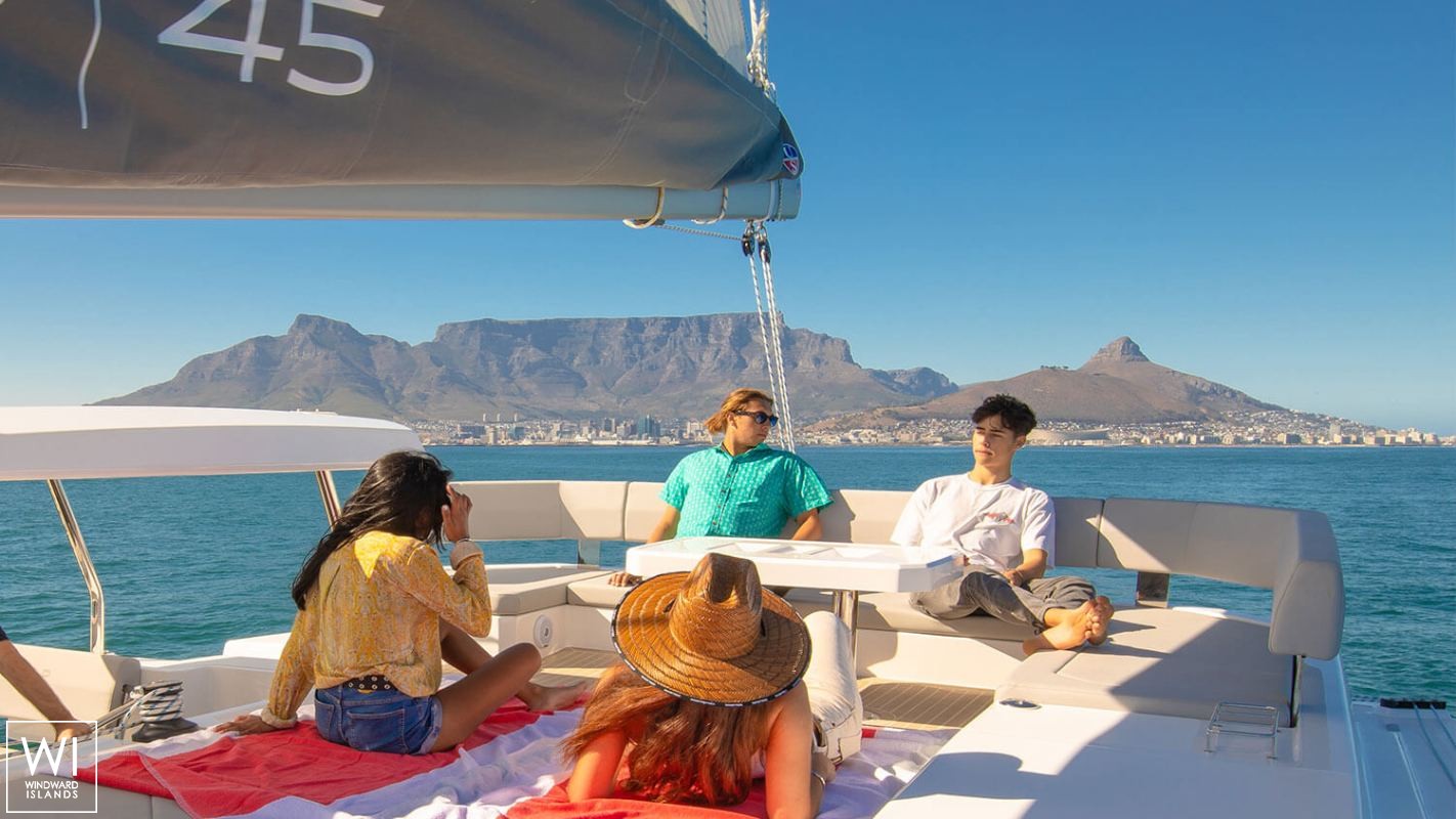 Leopard  45 Robertson & Caines Exterior 5