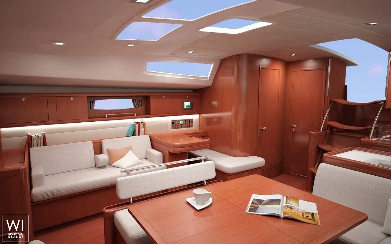 Oceanis  54 Beneteau Interior 1
