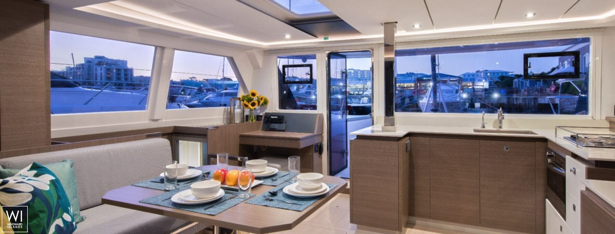 Leopard  42 Robertson & Caines Interior 1