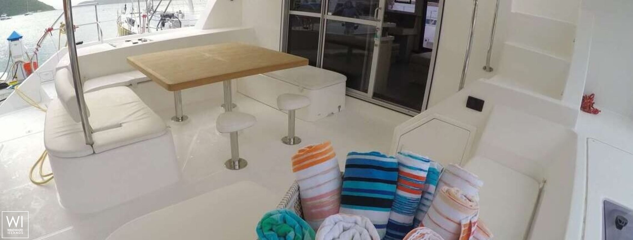 SOMEWHERE HOT  Robertson & Caines Leopard  Power 514 Exterior 9