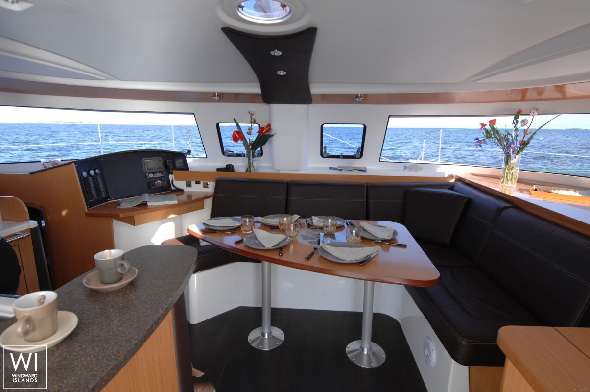Lipari  41 Fountaine Pajot Interior 2