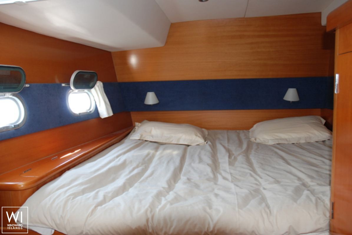 Lagoon 470 Lagoon Catamaran Interior 1